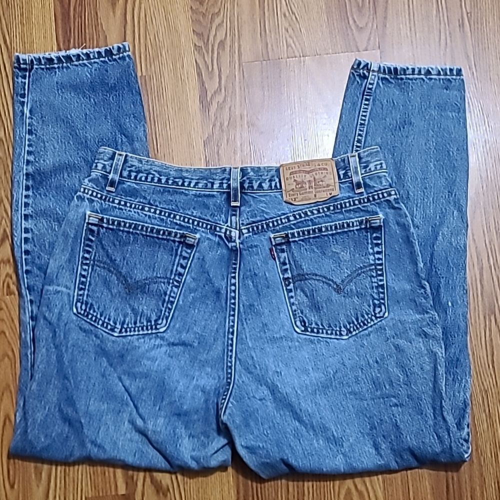 Vintage Levi's 512 Slim Fit tapered legs jeans mom jeans
